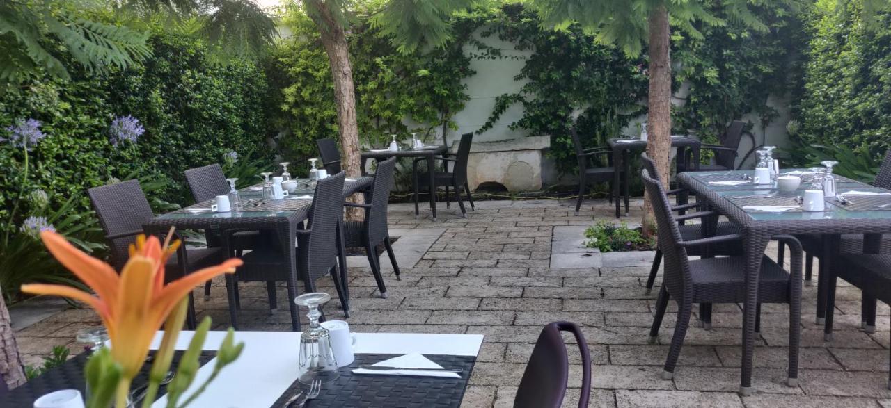 Palazzo Muro Leccese Relais De Charme & Wellness Exterior photo